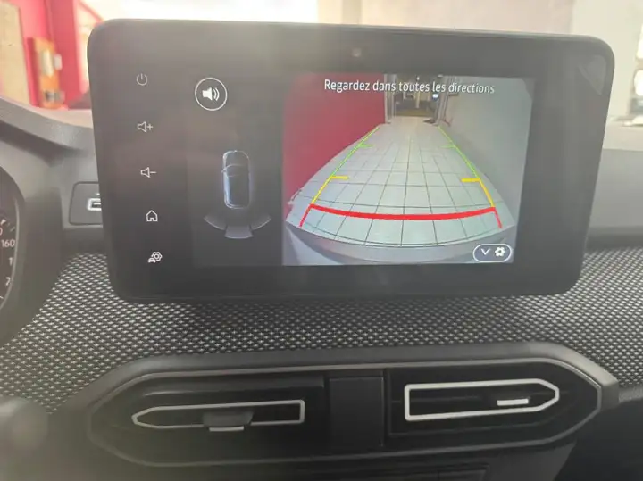 
								DACIA LOGAN ALGERIE TCE 1.0 100CV BVM full									